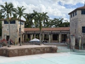 venetian pool hardhat