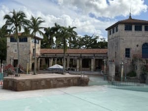 venetian pool hardhat